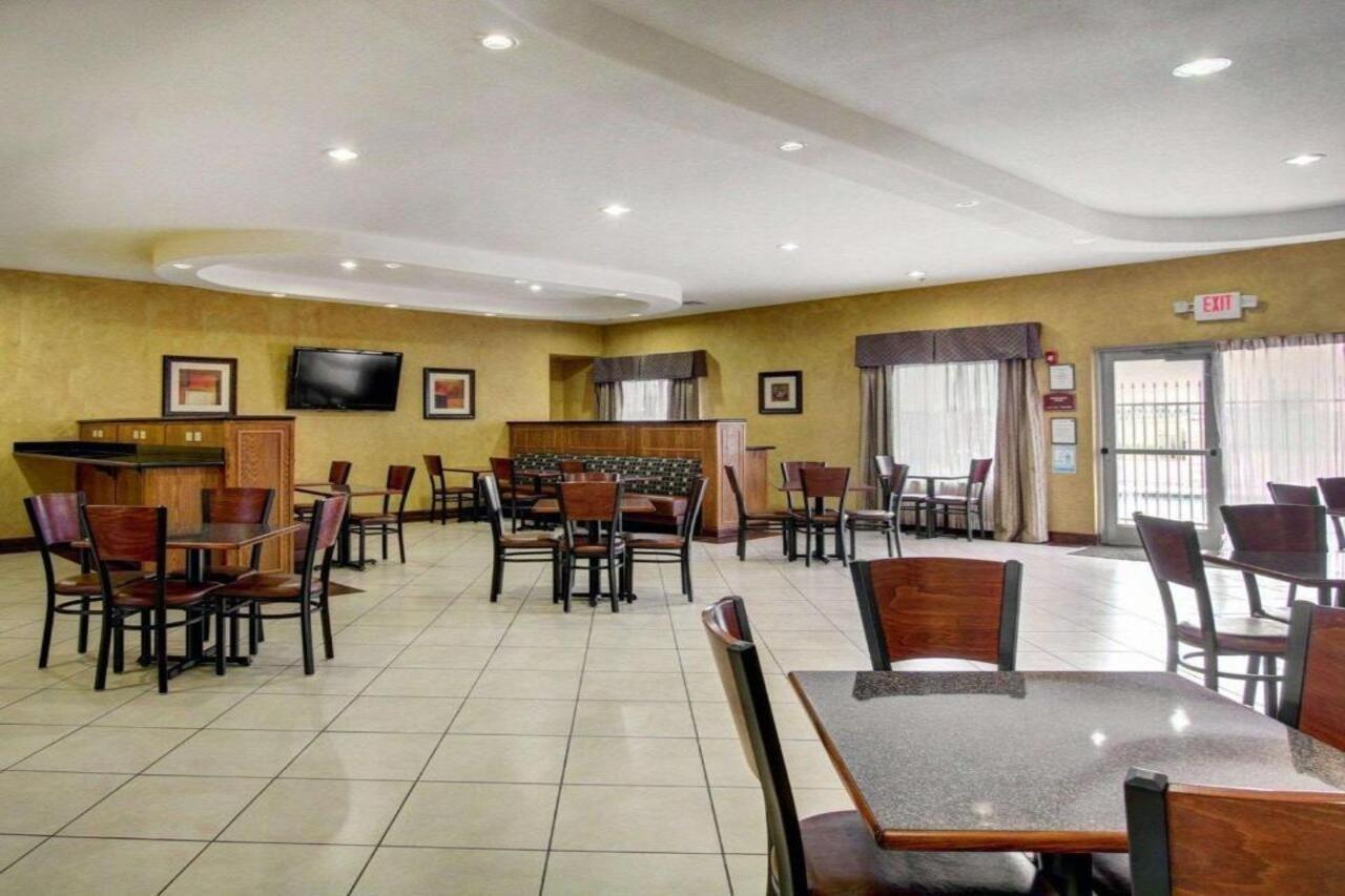 Comfort Inn & Suites Alvarado Exteriör bild